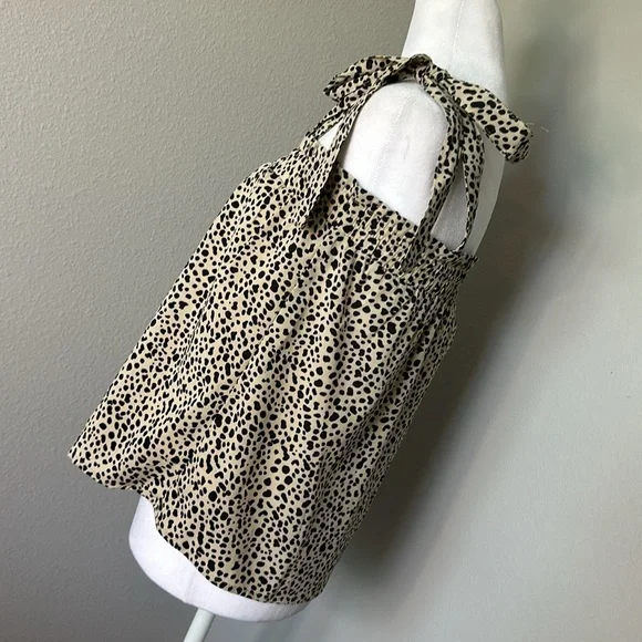 Pink Lily Tan and Black Flowly Top Size S - Picture 4 of 5